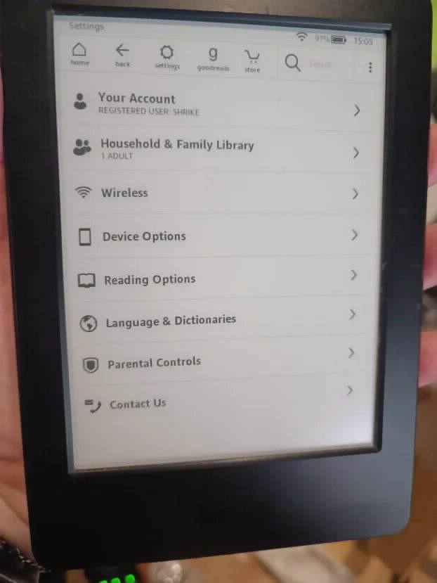 Amazon Kindle Basic 7 (4GB) + Nova Futrola + SF Biblioteka