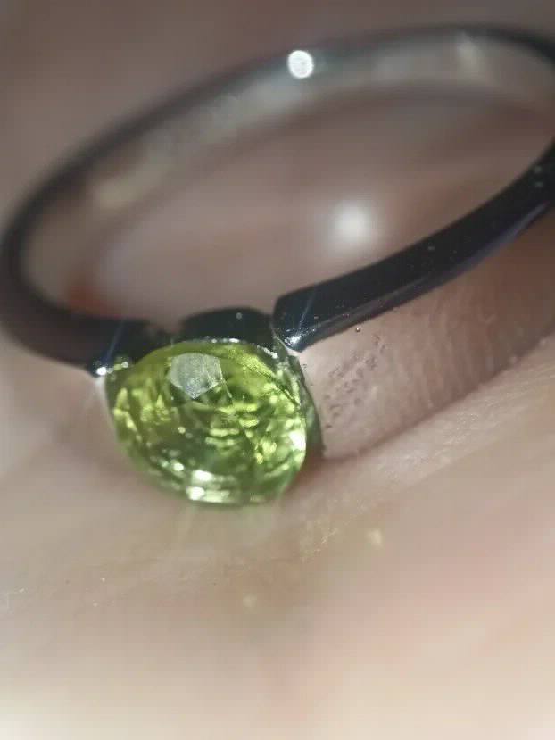 Unikat - S925 Srebrni Prsten s prirodnim Peridotom 0.5CT/5mm
