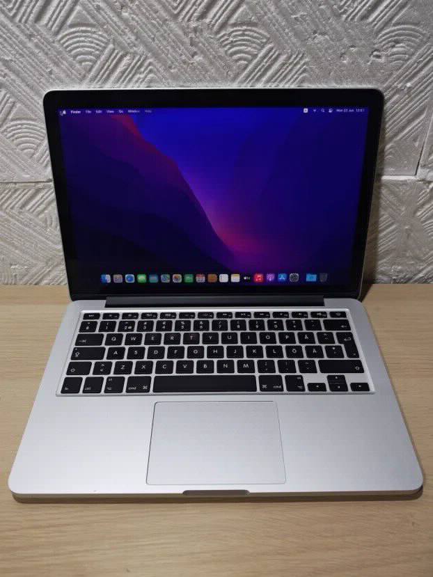 Apple Macbook Pro mid 2014 8gb 128ssd monterey