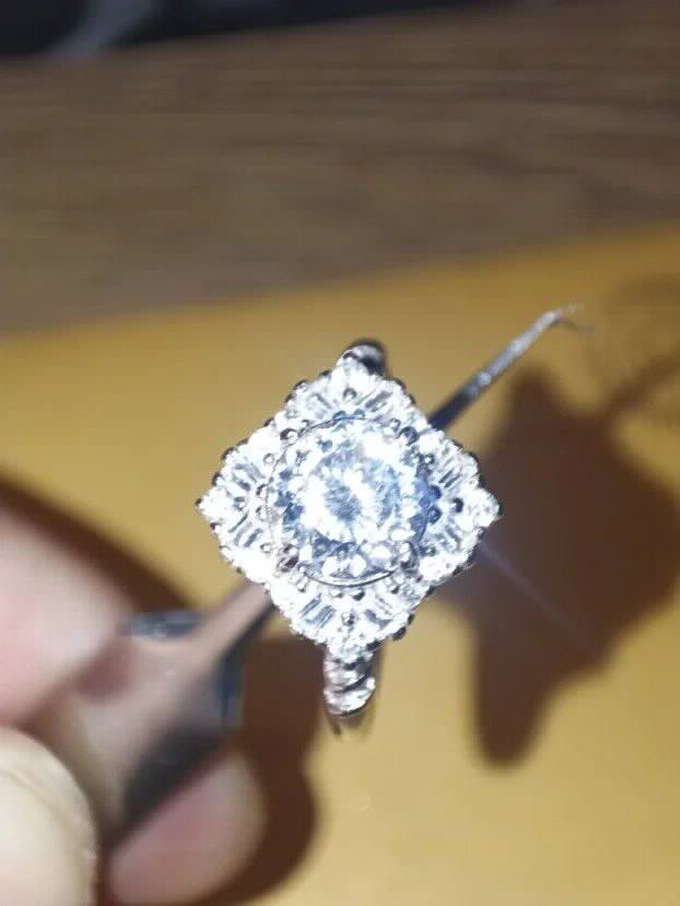 S925 Srebro/Platina - Prsten 1CT/6,5mm Mojsanit Dijamant