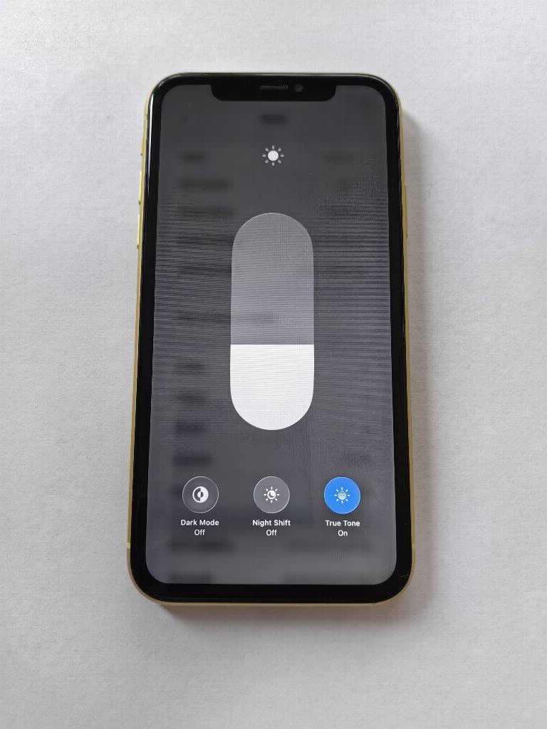 Iphone 11 64gb zuti