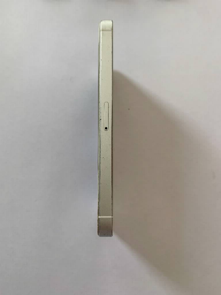 Iphone SE 2016 64gb beli