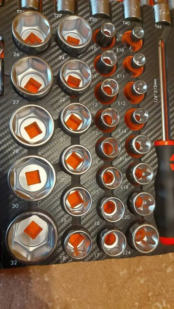 Wurth Set ZEBRA 1/2+1/4 gedore nasadnika dve račne 108 NOVO