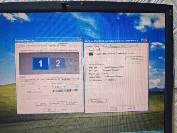 RETRO Toshiba satelite Celeron 995mhz Comport LPT Windows xp
