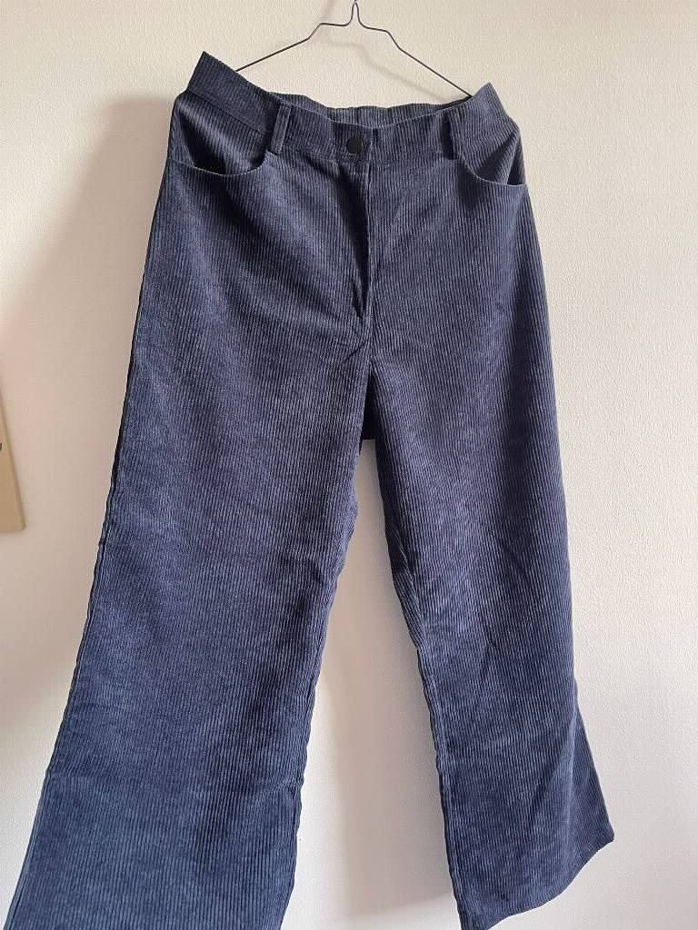 Teget somotske pantalone