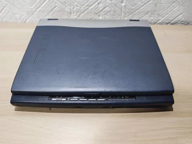 RETRO Toshiba satelite Celeron 995mhz Comport LPT Windows xp