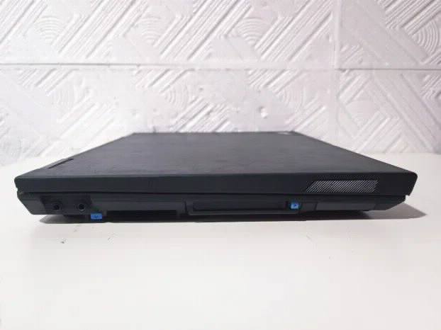 RETRO ibm X24 Pentium 3 392ram 40gb wifi bluetooth Win2000