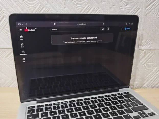 Apple Macbook Pro mid 2014 8gb 128ssd monterey