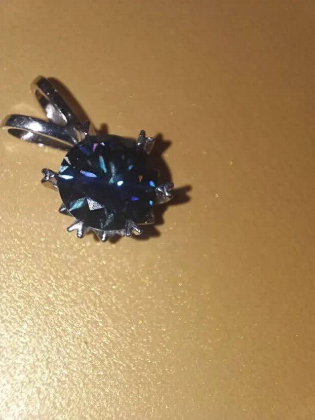 S925 Privezak sa Mojsanit Dijamantom 2CT/8mm Purpurna duga