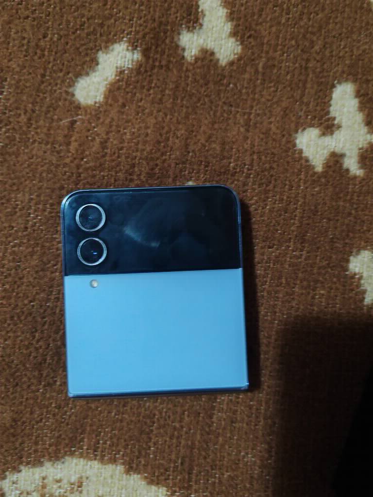 Samsung Galaxy Z Flip4 256GB