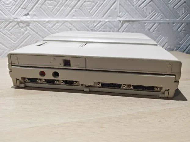 RETRO RETKO Toshiba T1600 286 Tokyo Japan