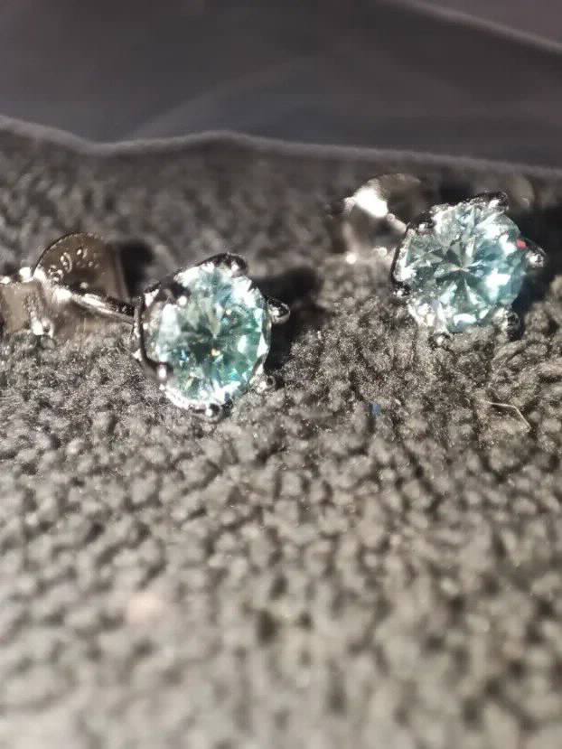 S925 Mindjuse s 2 Light Blue Mojsanit Dijamanta po 0,5CT/5mm