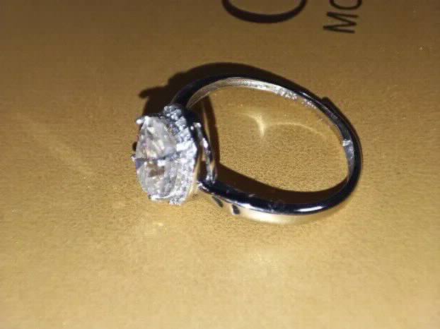 Deluxe S925 Srebro/Platina Prsten s Oval Mojsanit Dijamantom