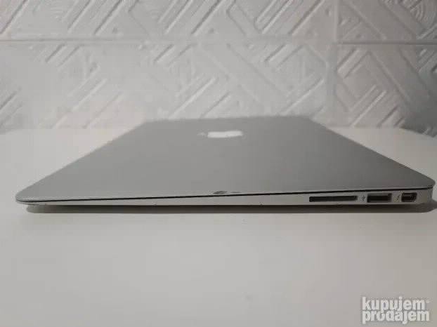 Macbook Air 2015 i5 4gb 128ssd 13.3 Monterey