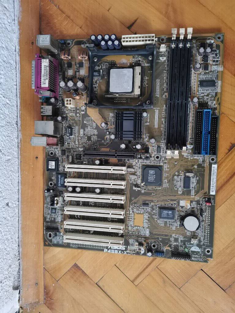 Asus P4S8X-X i Intel Celeron 2.40Ghz - Čitajte Opis!