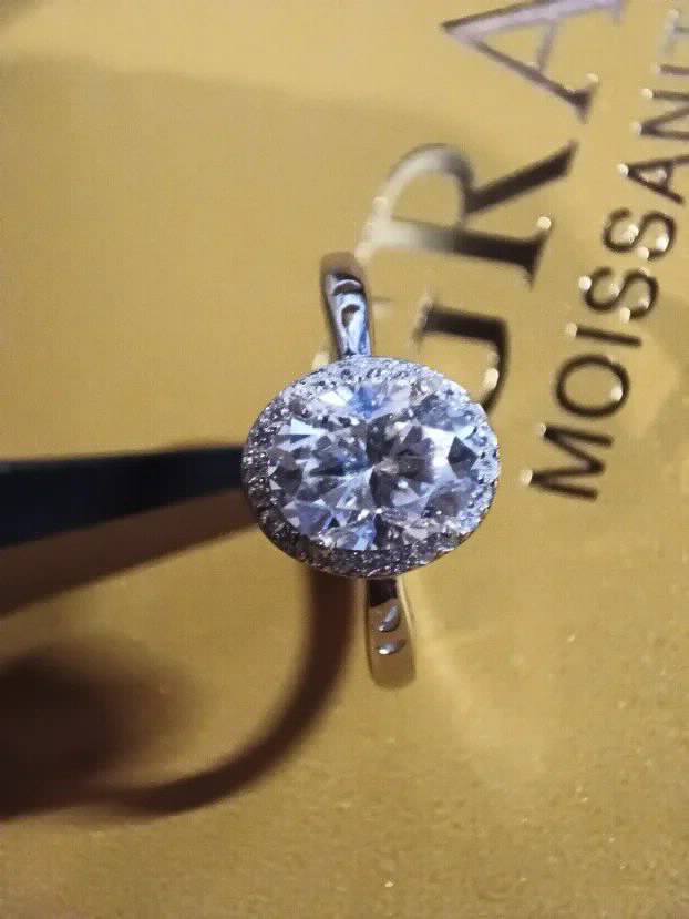 Deluxe S925 Srebro/Platina Prsten s Oval Mojsanit Dijamantom