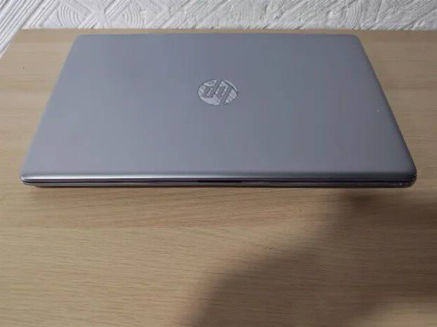 Hp 250 G7 i3 7Gen 8gb 256ssd 15.6 FHD