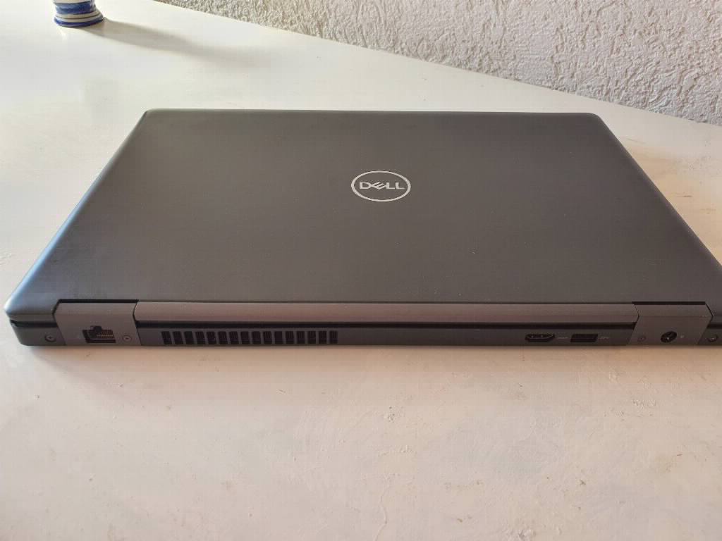 Dell Latitude 5590 - i5, 16GB RAM, 256GB SSD