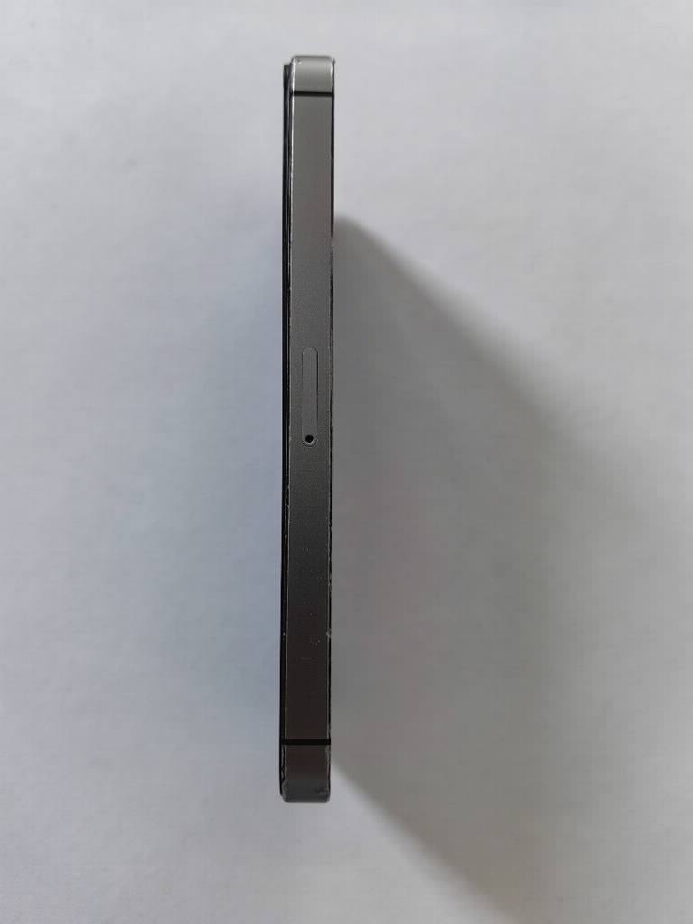 Iphone 5S 16gb crni