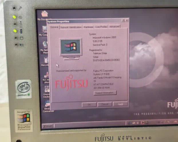 RETRO RETKO Fujitsu Stylistic LT  P600 Pentium III