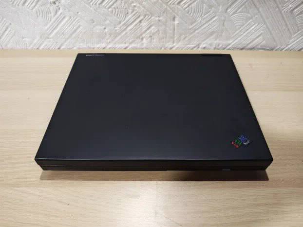 RETRO ibm 600e P2 400mhz 192 ram 4gb disk com lpt windows 98