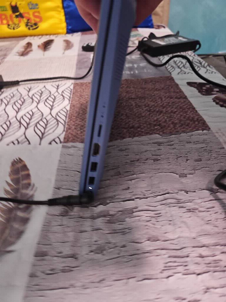 Lenovo AMD Athlon 3050e 4gb