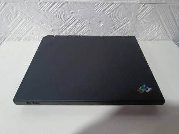 RETRO ibm X31 Pentium M 1.5Gb ram 40Gb 12.1 inch Windows Xp