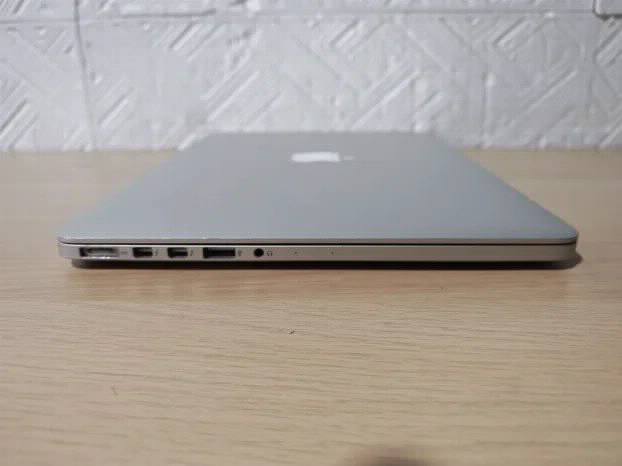 Macbook Pro Retina Early 2015 i5 8gb 256ssd