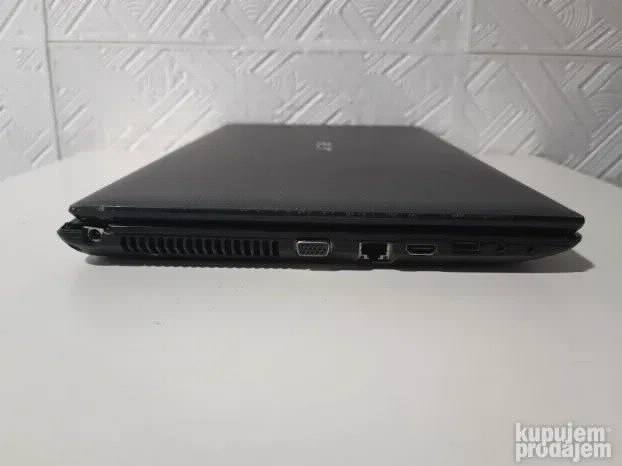 Acer i5 4gb 160gb 15.6 Ati radeon