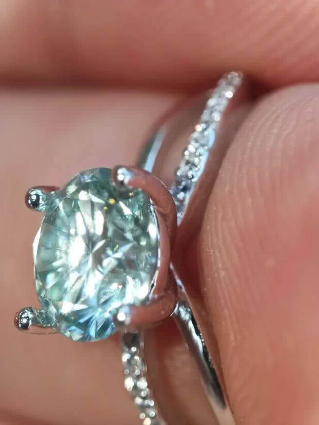 TOP S925 Prsten sa 1CT Mojsanit Dijamantom - Light Blue