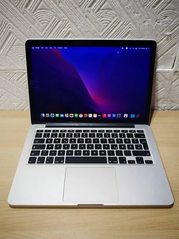 Macbook PRO Retina late 2012 i5 8gb 128ssd 13.3 Monterey
