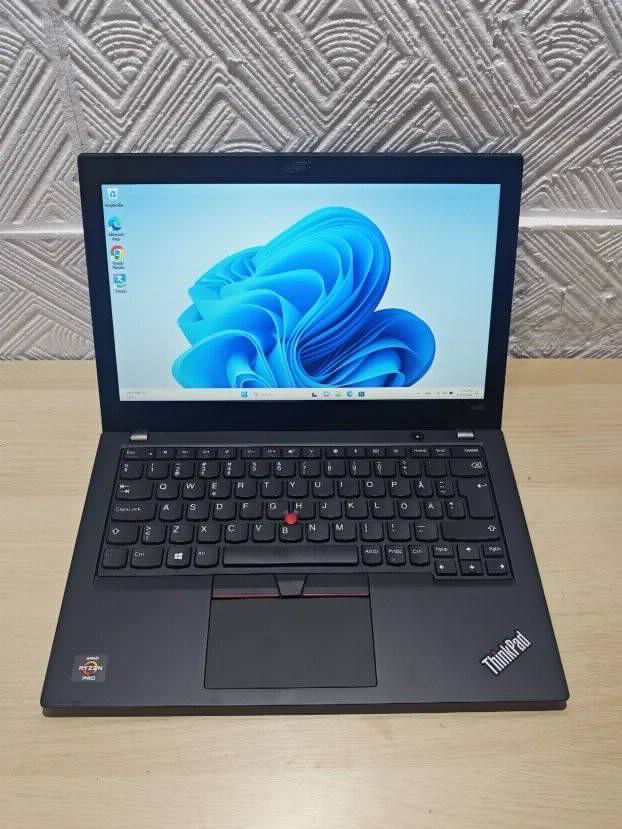 Lenovo Thinkpad A285 12.5 inch Ryzen Pro 8gb 128ssd Vega 6