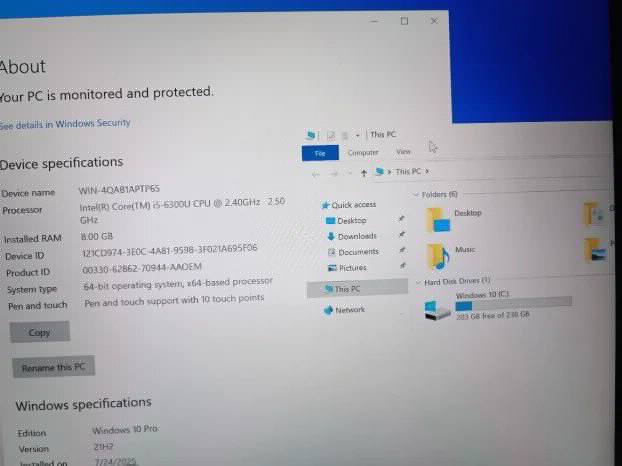 Microsoft Surface i5 6gen 8gb 256ssd HD 520
