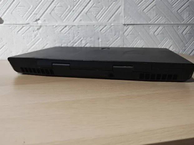 Alienware M17X i7 3gen 12gb ssd+1tb GTX660