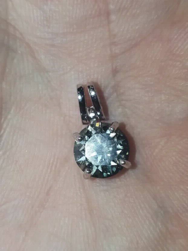 S925 Srebrni Privezak sa Sivim Mojsanit Dijamantom 2CT/8mm