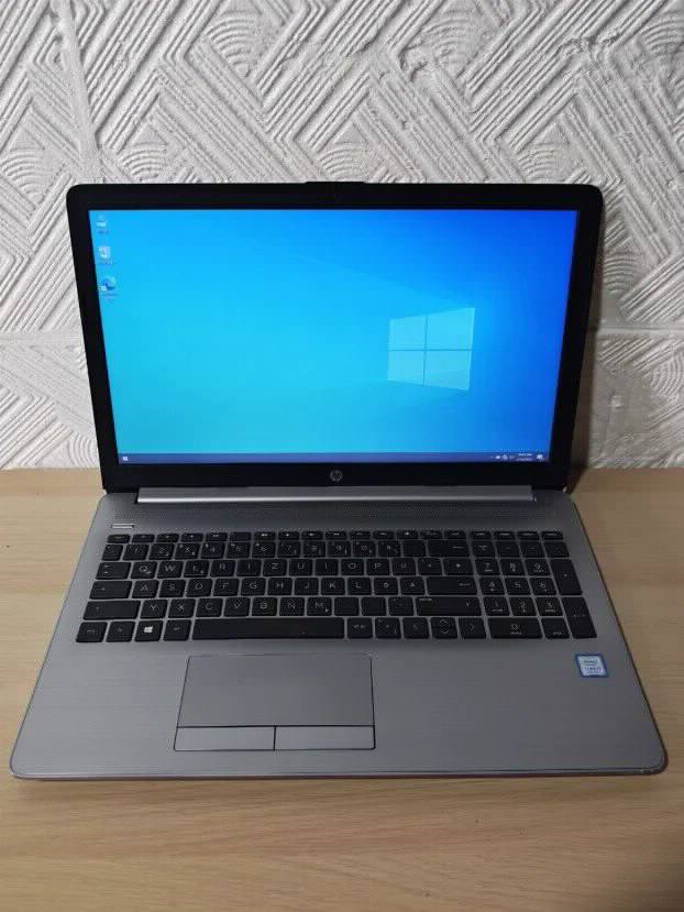 Hp 250 G7 i3 7Gen 8gb 256ssd 15.6 FHD