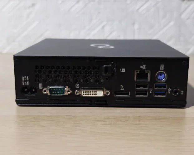 Fujitsu Mini i5 6gen 8gb 256ssd wifi dvd