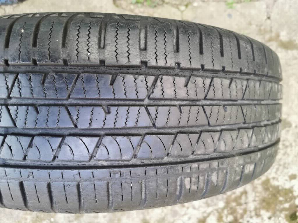 Guma Continental Cross Contact LX 215/65/R16 98H