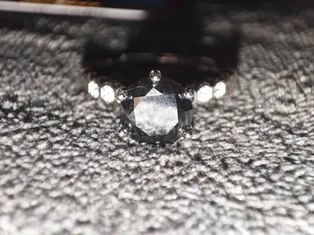 S925 Srebrni Prsten sa Crnim Mojsanit Dijamantom 1CT/6,5mm