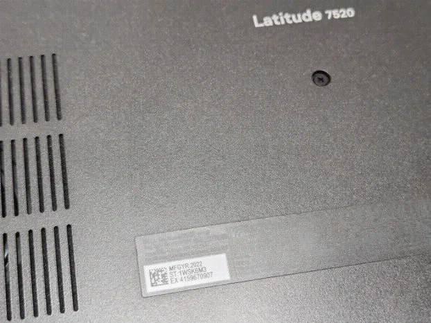 Dell Latitude 7520 i5 11gen 16gb 256ssd 15.6 FHD iris XE
