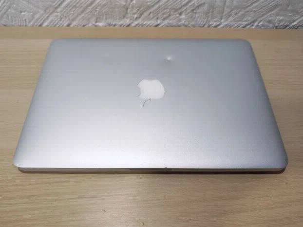 Apple Macbook Pro Early 2015 i5 8gb 256ssd Monterey