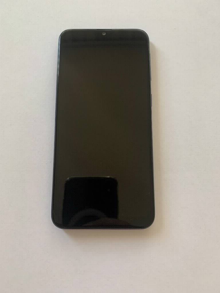 Samsung A20e plavi