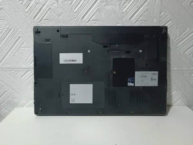 Fujitsu Lifebook E i5 4gen 4gb ram 128ssd 15.6 FHD