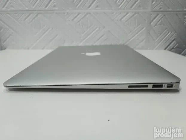 Macbook Air 13 i5 4gb 120gb ssd Monterey