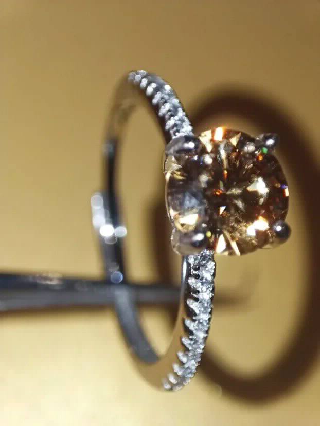 S925 Srebro/Platina - Prsten 1CT/6,5mm Mojsanit Dijamant Champagne