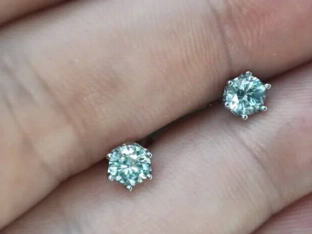 S925 Mindjuse s 2 Light Blue Mojsanit Dijamanta po 0,5CT/5mm