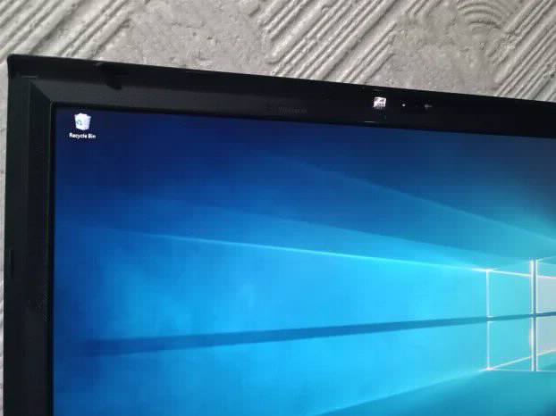 Lenovo W500 + Dock t9600 128ssd 15.6 Wuxga Smart card