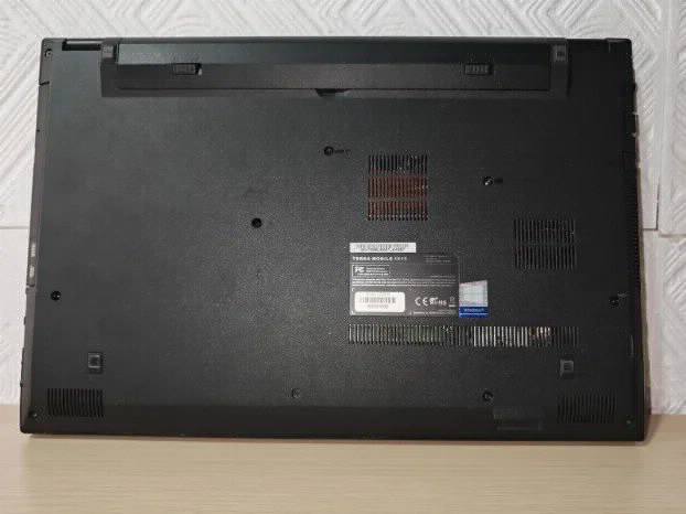Terra i3 7gen 8gb ssd+ hdd Intel HD620 FHD