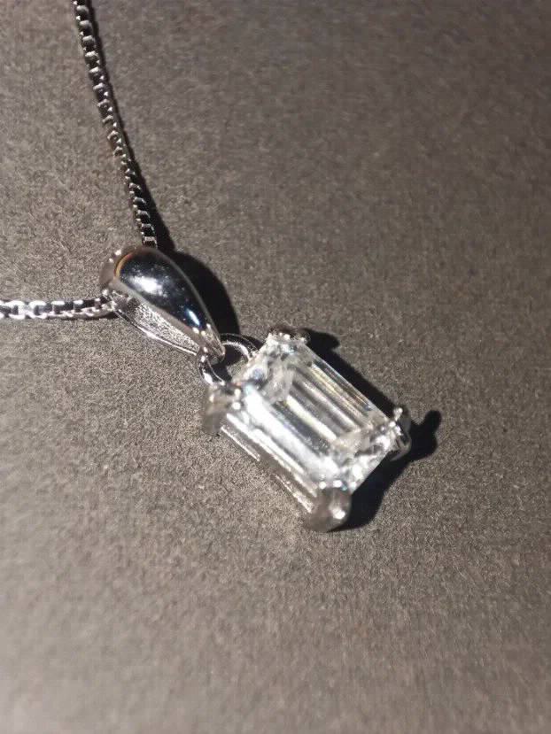 Premium S925 Ogrlica - Mojsanit Dijamant Emerald cut  0,8 CT