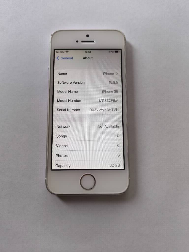 Iphone SE 2016 32gb beli